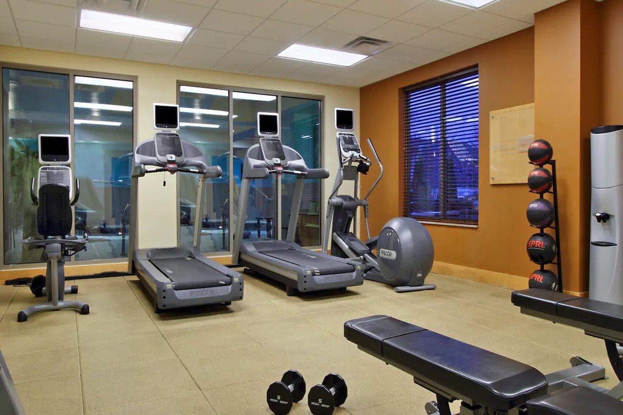 Hilton Garden Inn Columbus-University Area Экстерьер фото