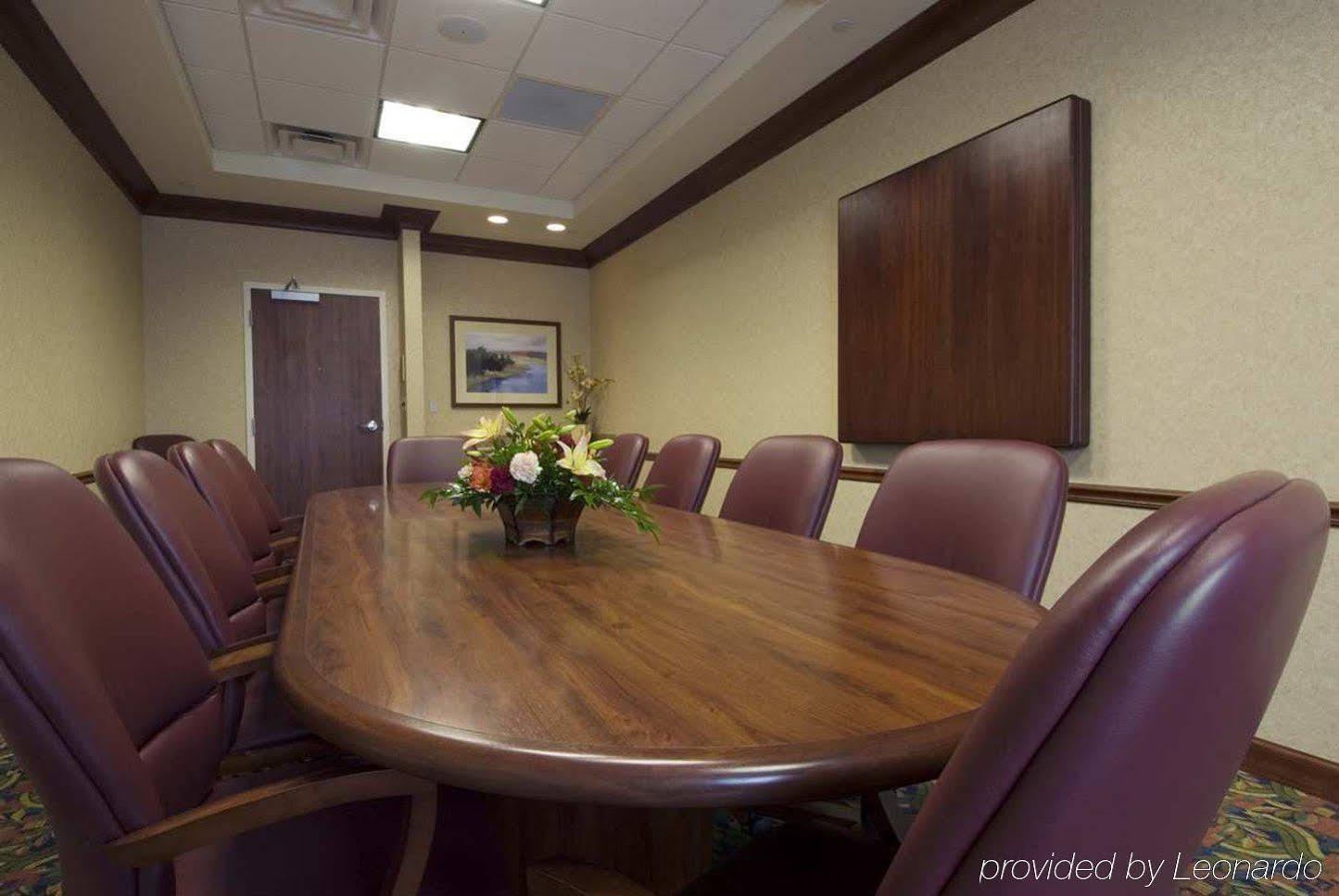 Hilton Garden Inn Columbus-University Area Экстерьер фото