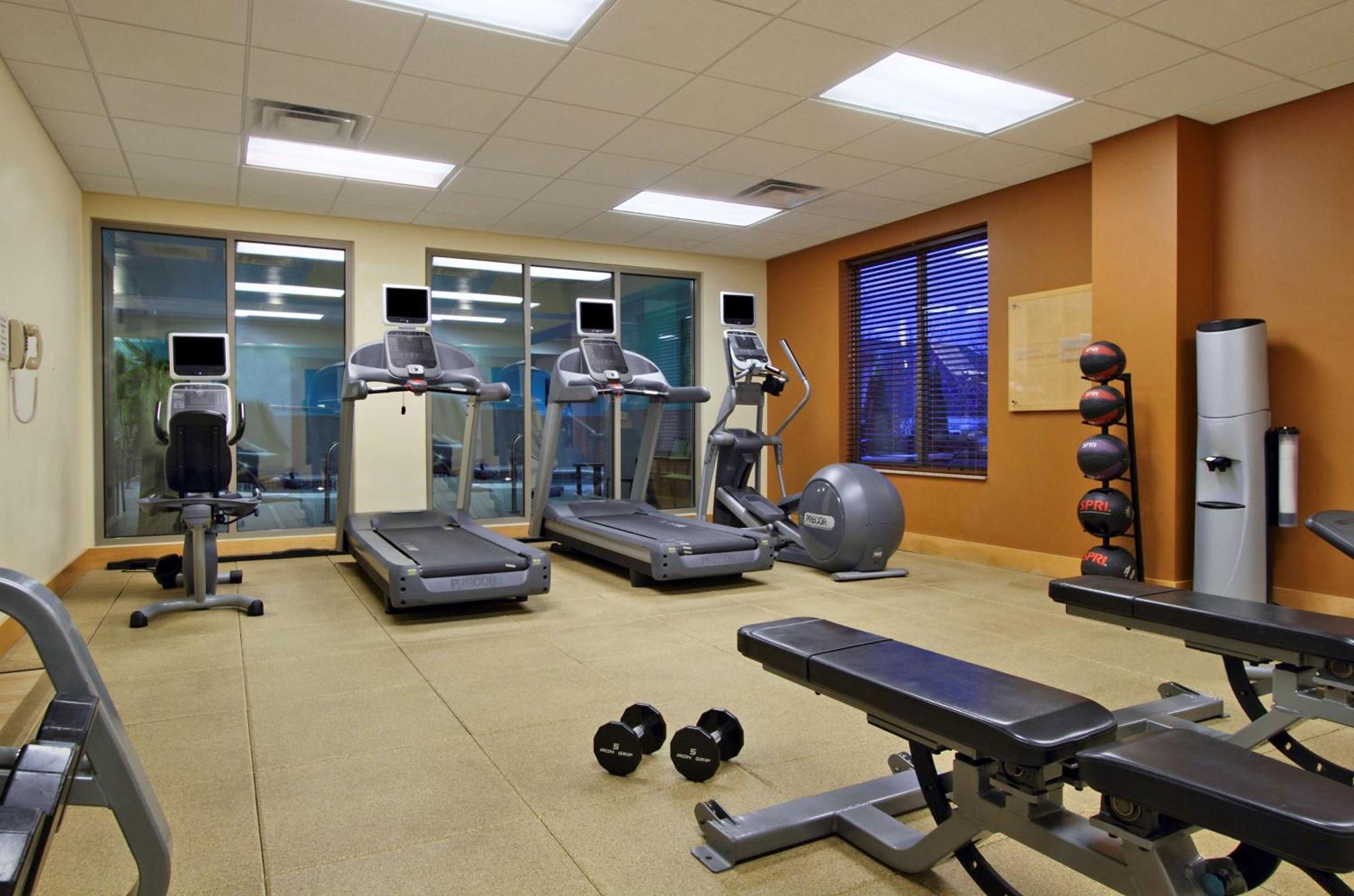 Hilton Garden Inn Columbus-University Area Экстерьер фото