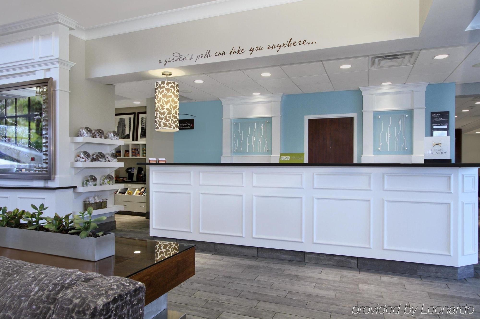 Hilton Garden Inn Columbus-University Area Экстерьер фото